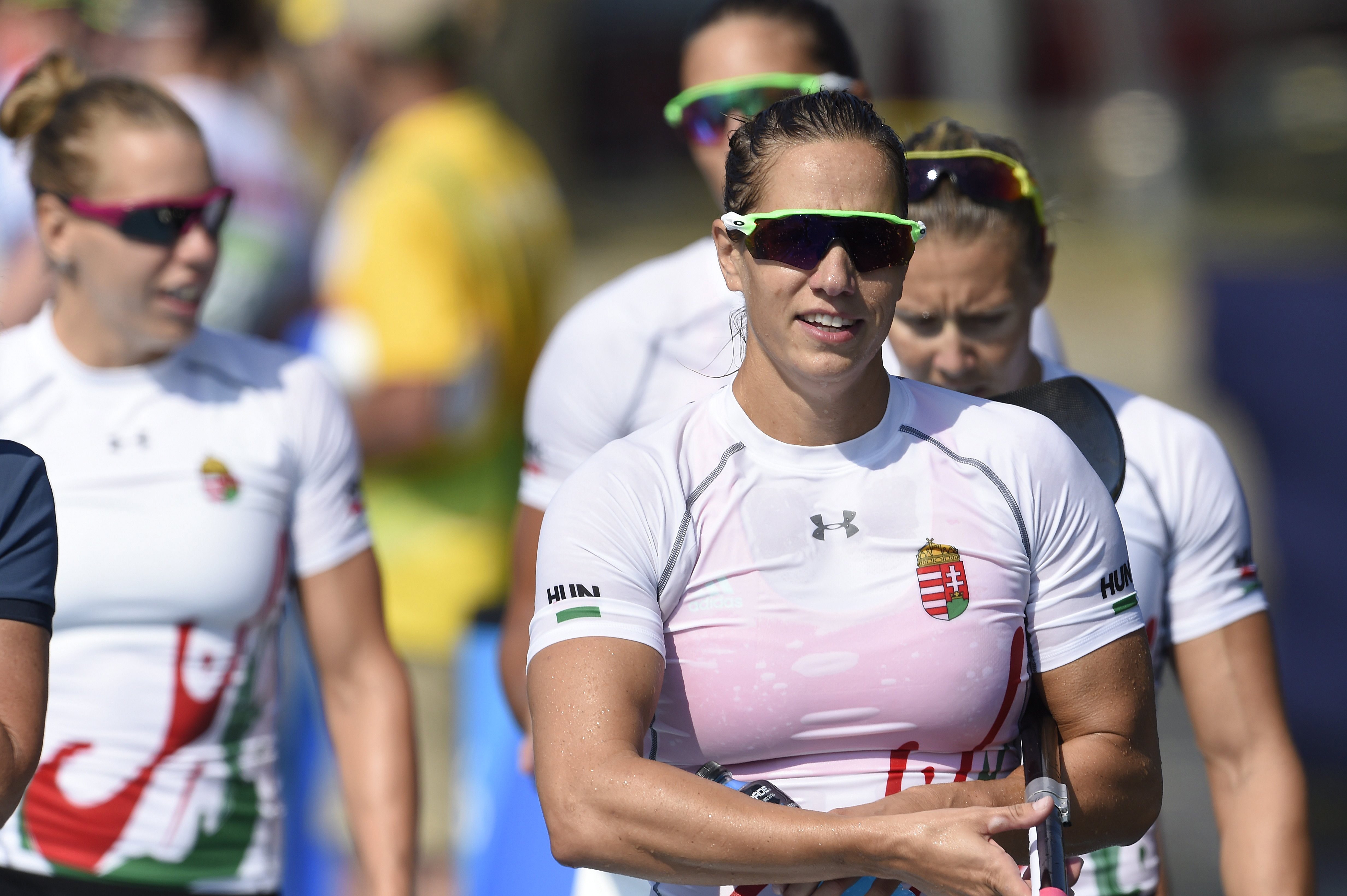 Rio de Janeiro, 2016. augusztus 19. Elöl Fazekas-Zur Krisztina, mögötte Szabó Gabriella, Kozák Danuta és Csipes Tamara a nõi kajak négyesek 500 méteres versenyének elõfutama után a Rio de Janeiró-i nyári olimpián a Rodrigo de Freitas Lagúnában 2016. augusztus 19-én. A kvartett megnyerte a futamot és bejutott a döntõbe. MTI Fotó: Kovács Tamás