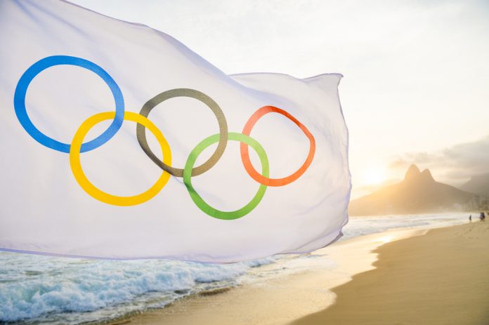Olympic Flag - Fotó: lazyllama / Shutterstock.com
